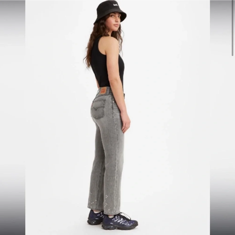 Levi | Low Pro Jeans (Grey) - Picture 1 of 10